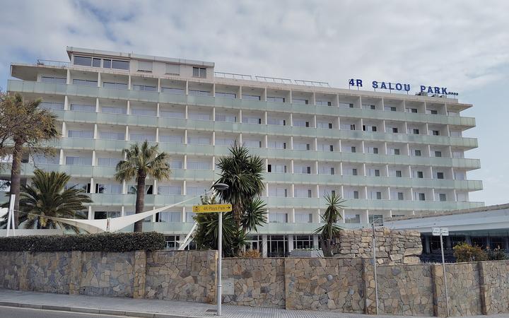 Een resorthotel met zwembad in Salou