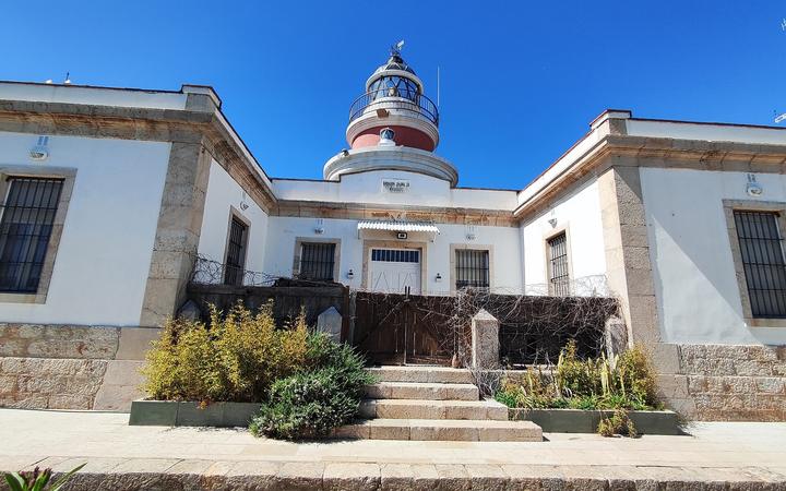 De vuurtoren Far de Salou op Cap Salou